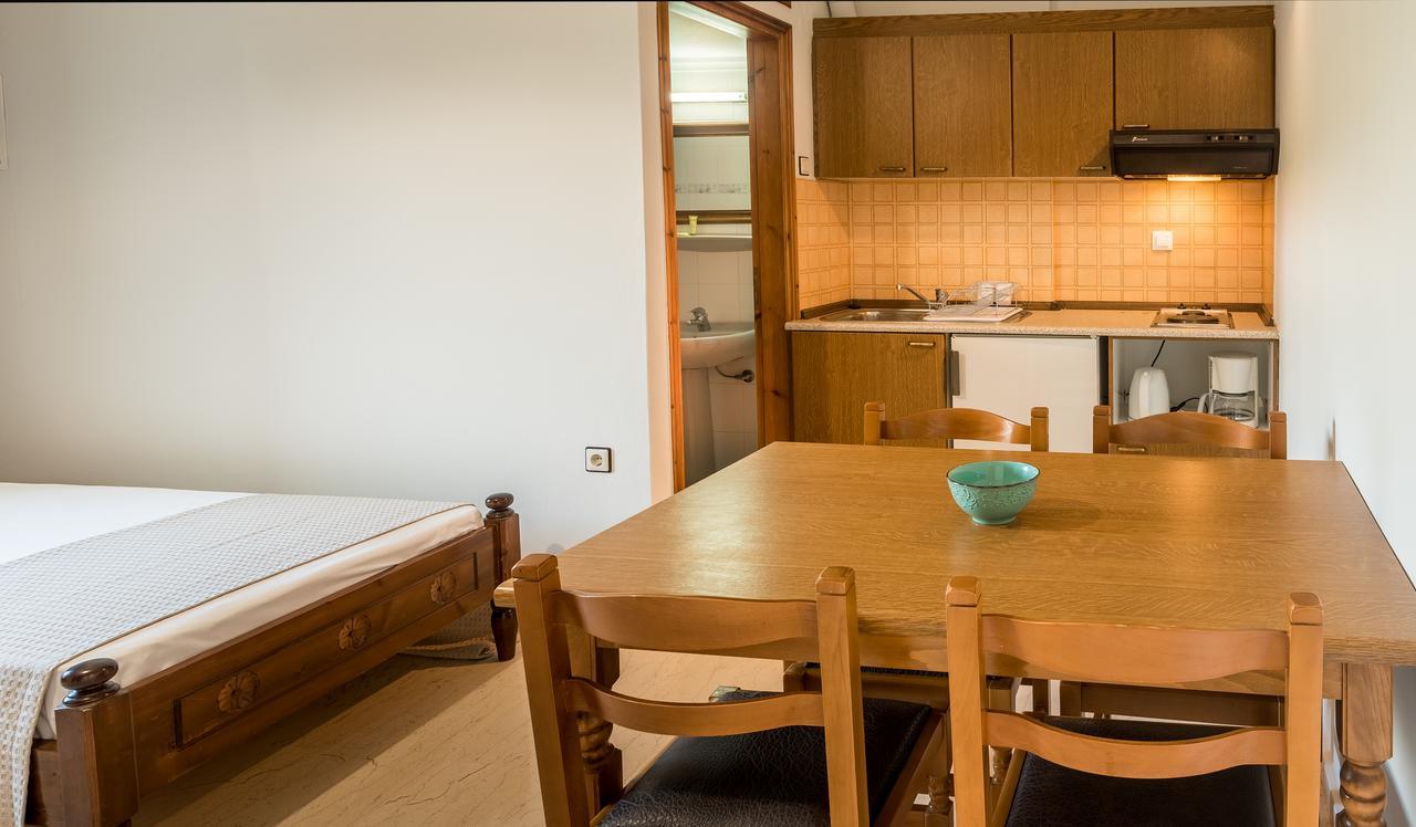 Agia Marina Merabello Apartments المظهر الخارجي الصورة